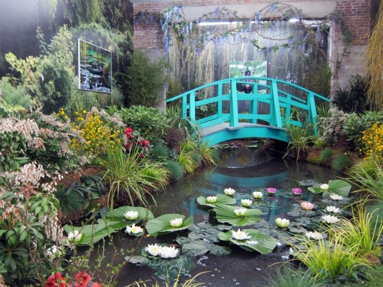 KEMBRA PFAHLER WANDERS CLAUDE MONET&rsquo;S GARDENS: DOWNTOWN ON THE BOWERY